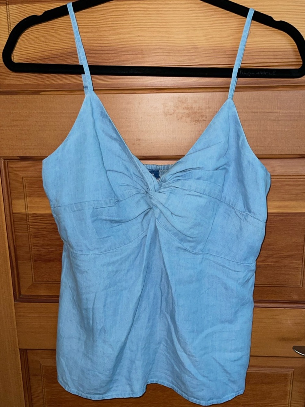 Old Navy Light Blue Lyocell Twist-Front Spaghetti Strap Top/Cami - Size S - EUC